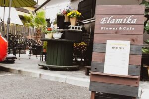 水性木部保護塗料作例（A型看板）
