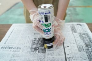 スプレー塗料のガス抜き